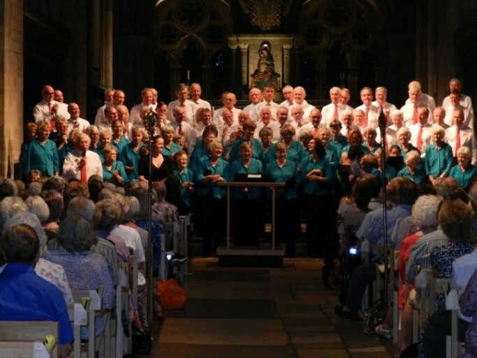 A great finale with Annie Tatnall & Romsey Ladies Choir