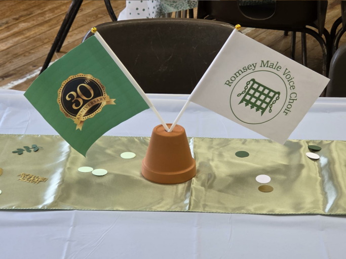 A NICE TOUCH ON THE TABLES LADIES