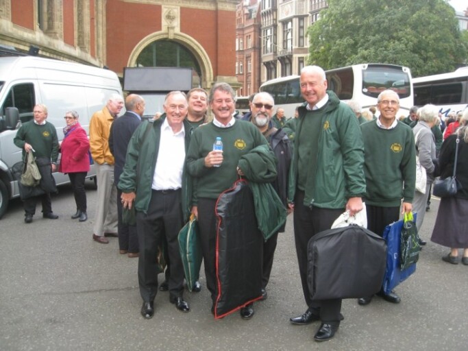 President Keith and others finally arrive at the RAH