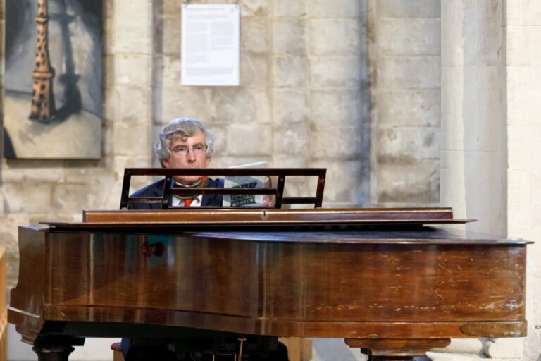 Richard Stannard - difficult to see behind a pillar, but so good to listen to.